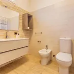 Cinema Airport 6 Minute Warmed Idropool And Patio Apartment