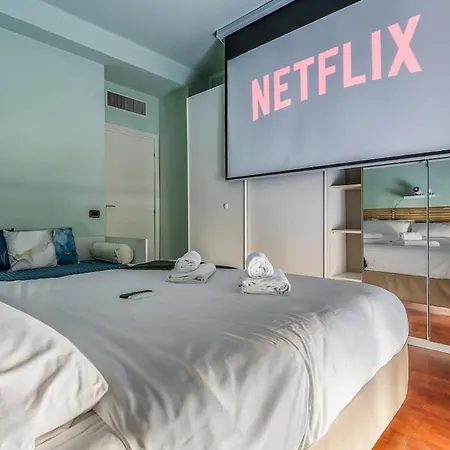 Cinema Airport 6 Minute Warmed Idropool And Patio Bergamo